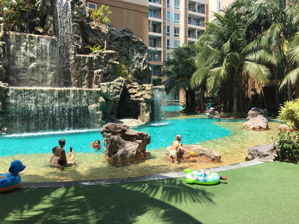 Atlantis Condo Resort Jomtian Pattaya 乔木提恩海滩 外观 照片